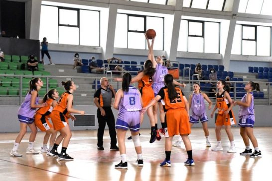 Με εκτός έδρας νίκη στα Μελίσσια τελείωσαν τις αγωνιστικές τους υποχρεώσεις οι κορασίδες.