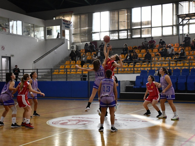 Οι κορασίδες μας πέρασαν νικηφόρα και από την Εργάνη.