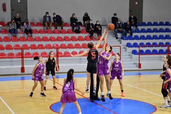 Οι νεανίδες μας δεν τα κατάφεραν απέναντι στην Αγ. Παρασκευή.