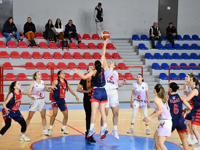 7 στα 7 οι γυναίκες νίκησαν και τον ΕΦΑΟΖ στο Γέρακα και παρέμειναν στην κορυφή.
